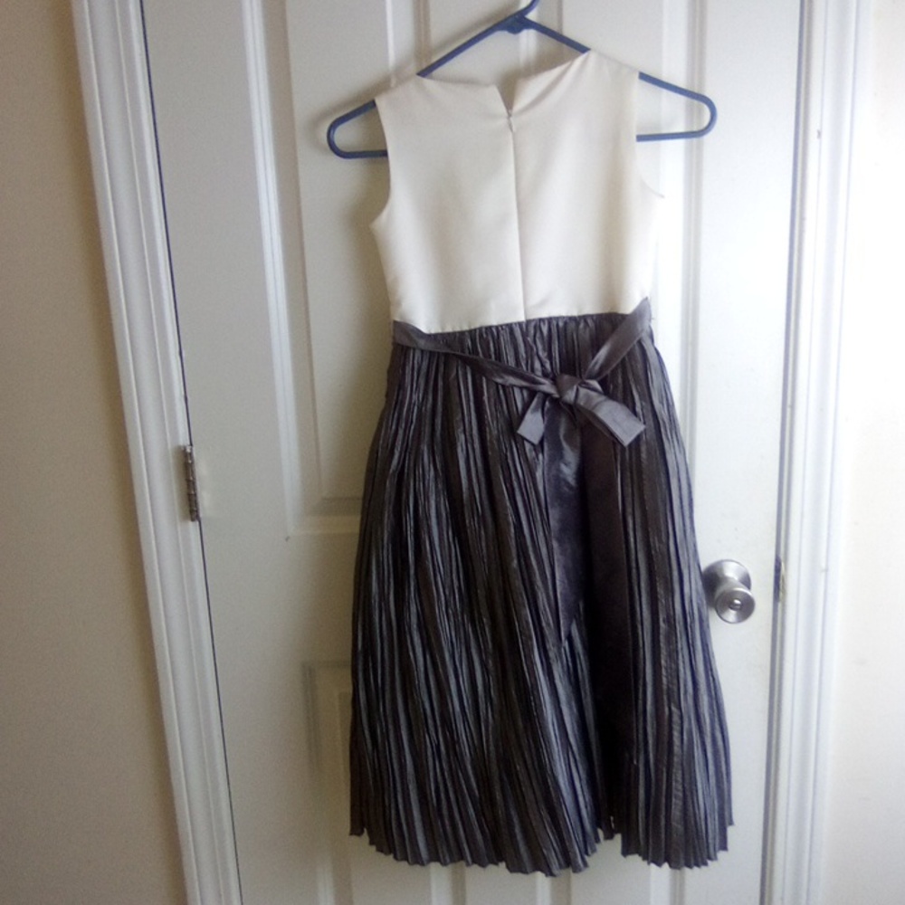 CINDERELLA DRESS - Picture 6 of 6